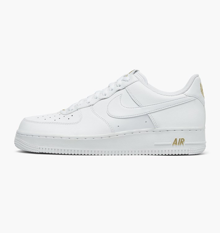 nike-air-force-1-07-aa4083-102-white-white-metallic-gold